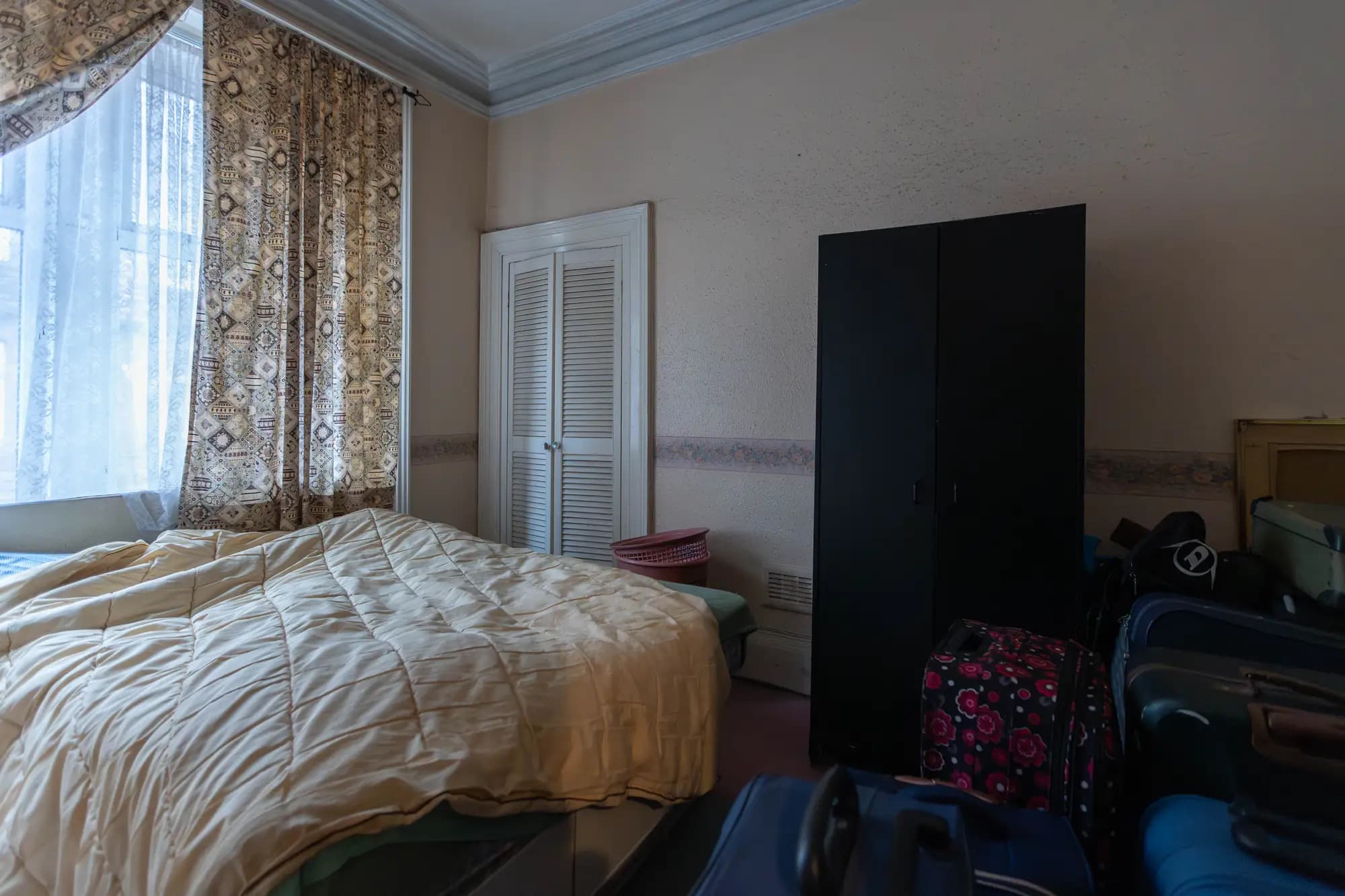 property photo 11 of 21