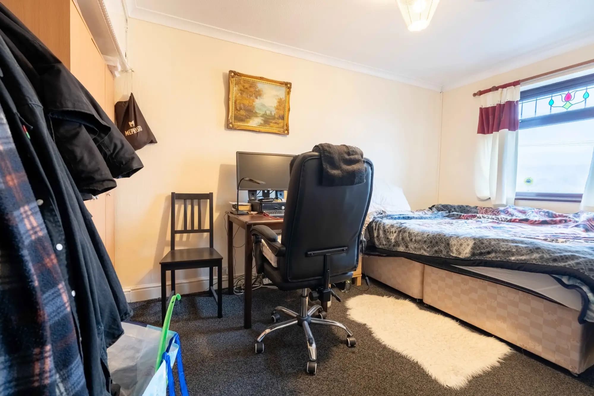 property photo 13 of 27