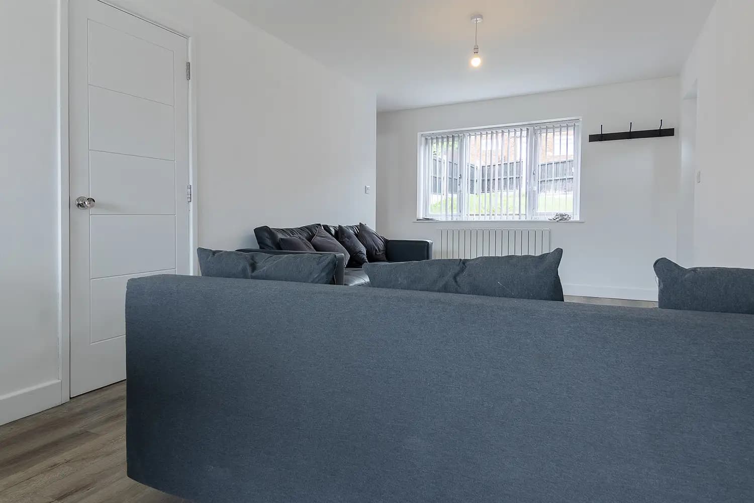 property photo 3 of 31