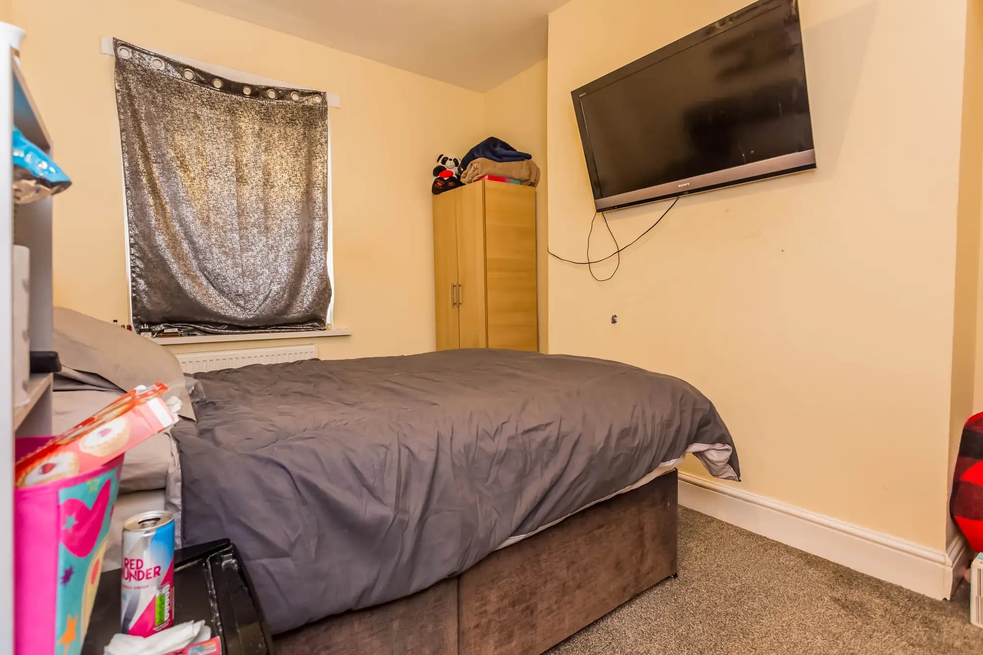 property photo 18 of 25