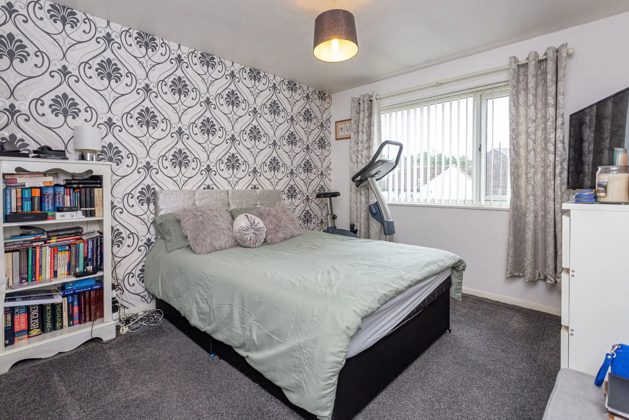 property photo 13 of 19