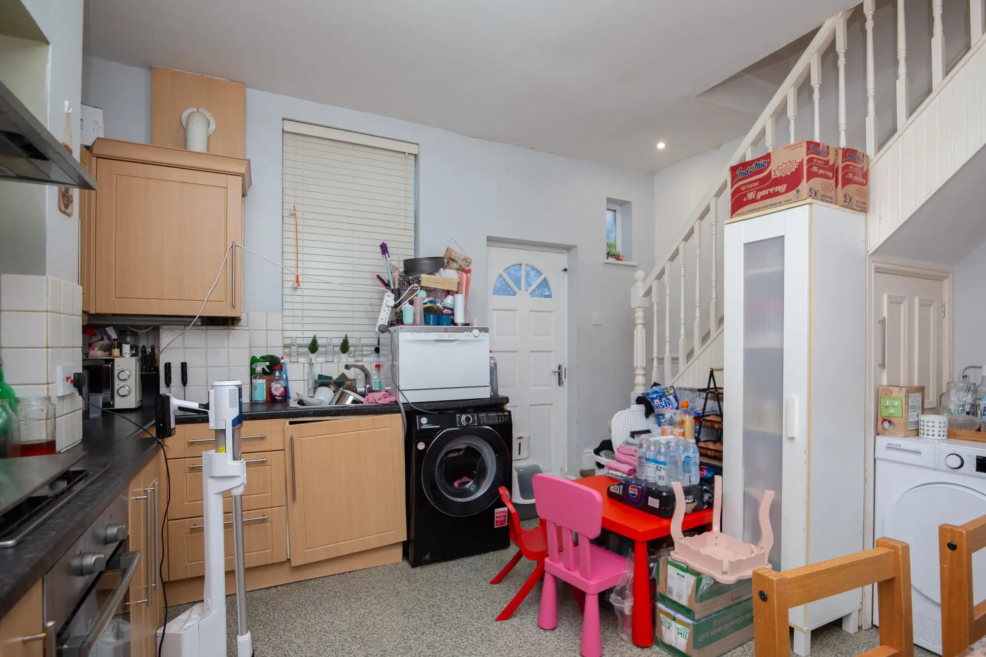 property photo 6 of 19