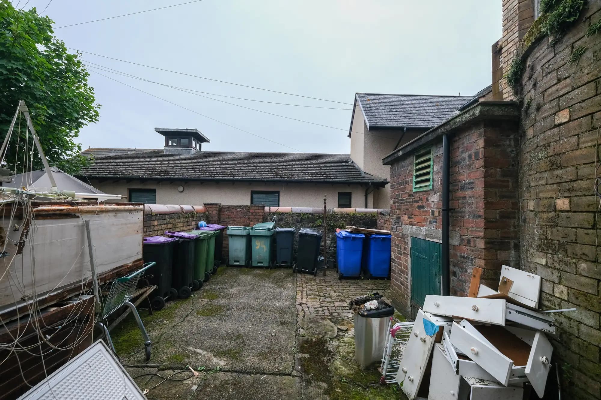 property photo 17 of 19