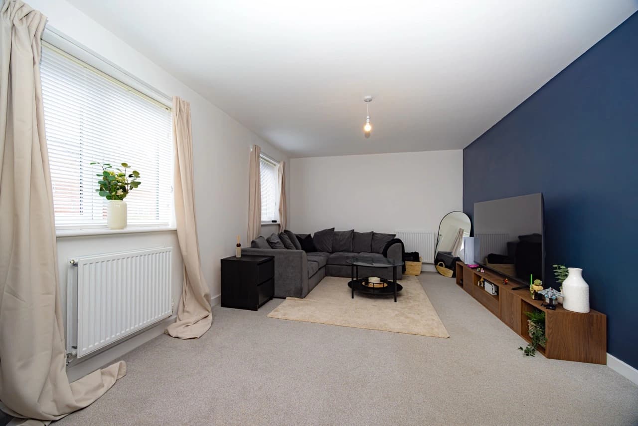 property photo 3 of 23