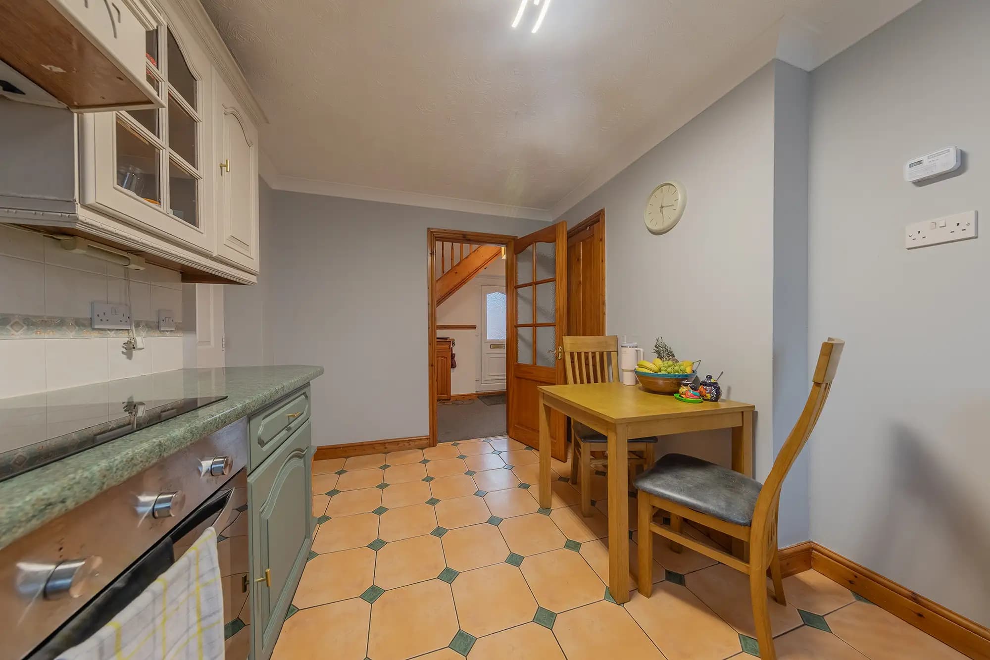 property photo 9 of 27