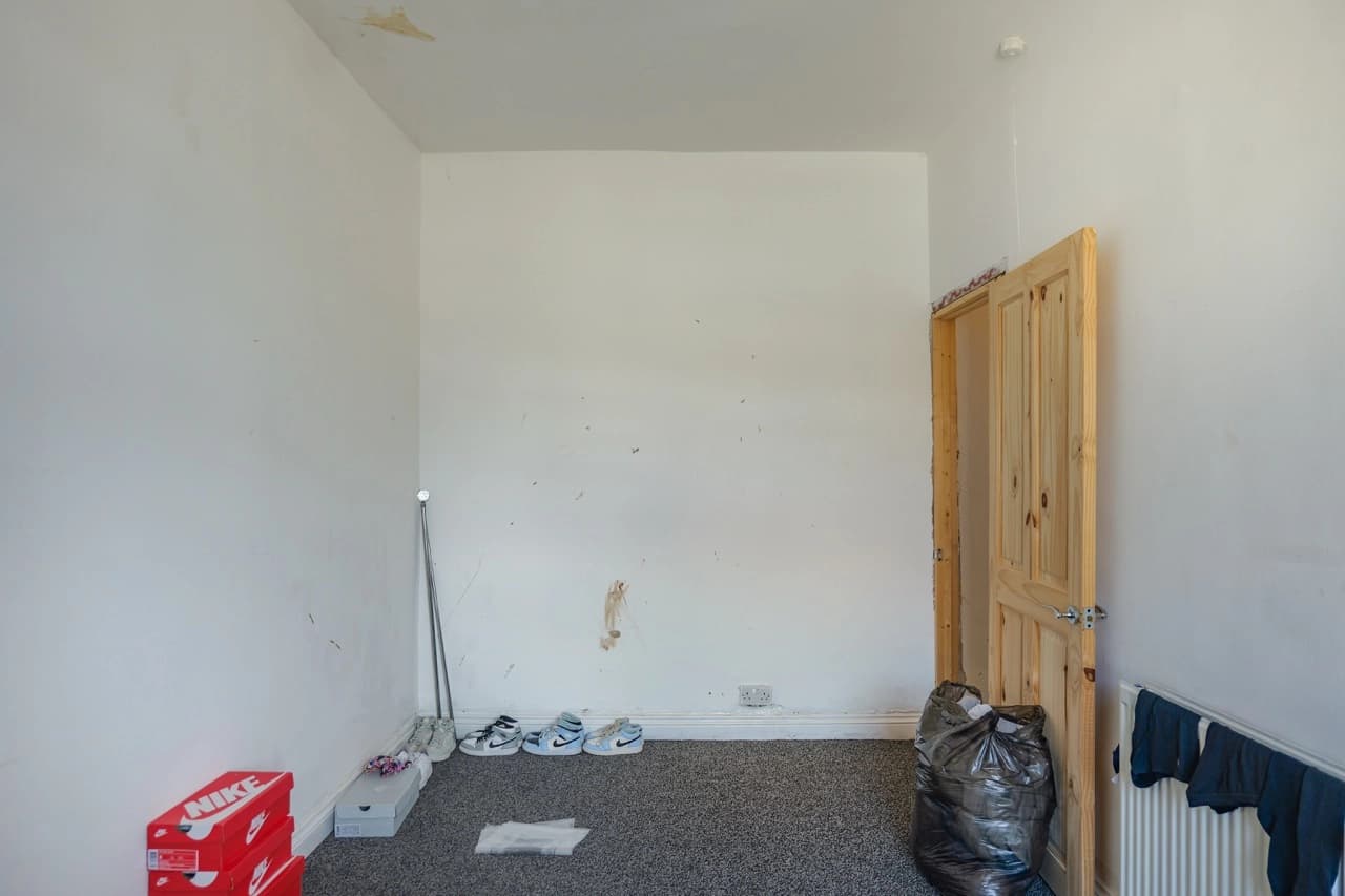 property photo 13 of 20