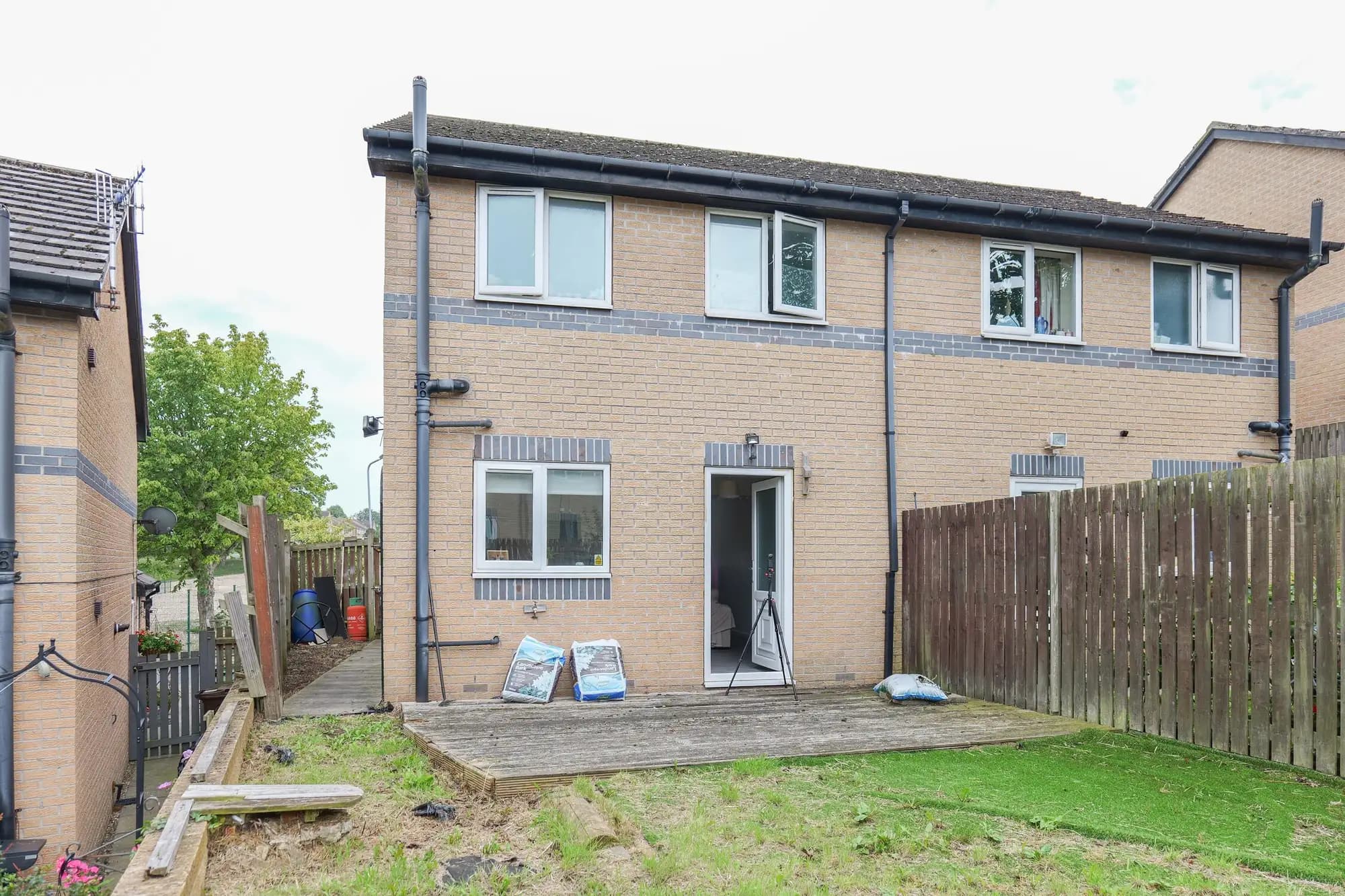 property photo 20 of 24