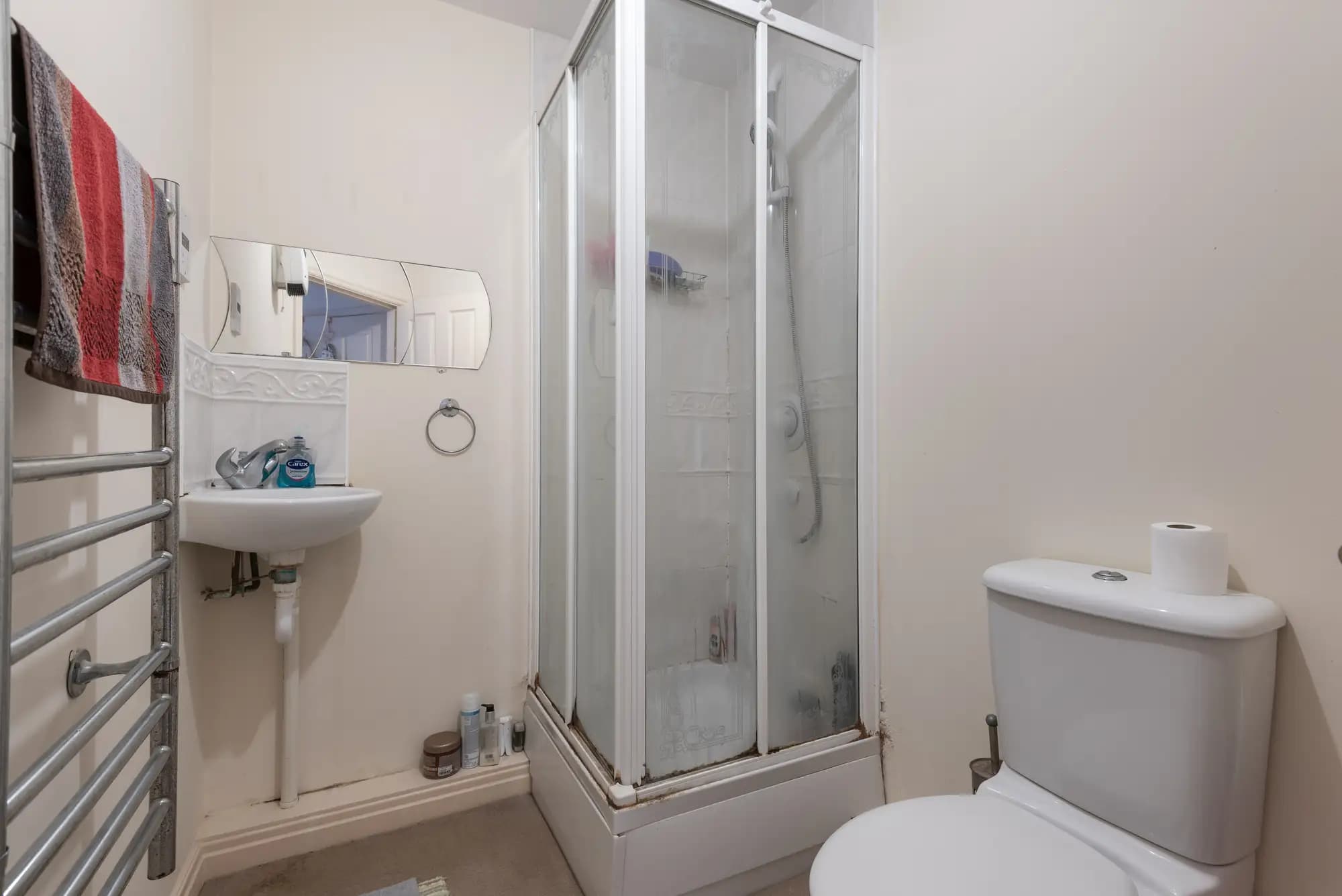 property photo 10 of 21