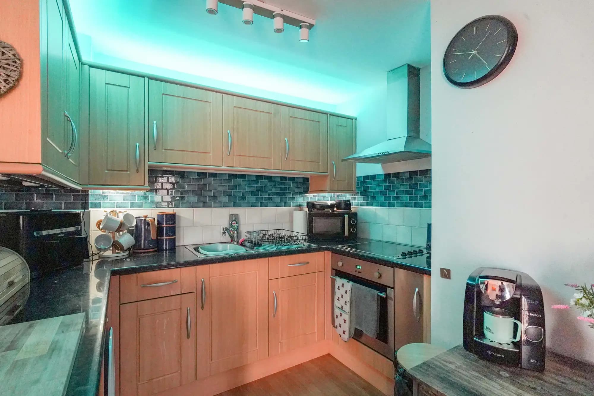 property photo 5 of 22