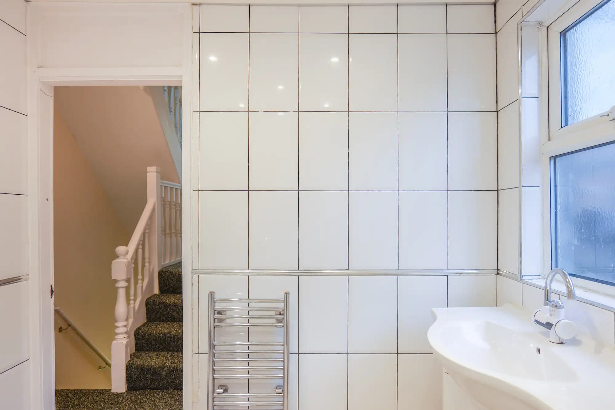 property photo 7 of 15