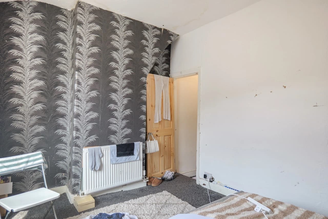 property photo 12 of 20