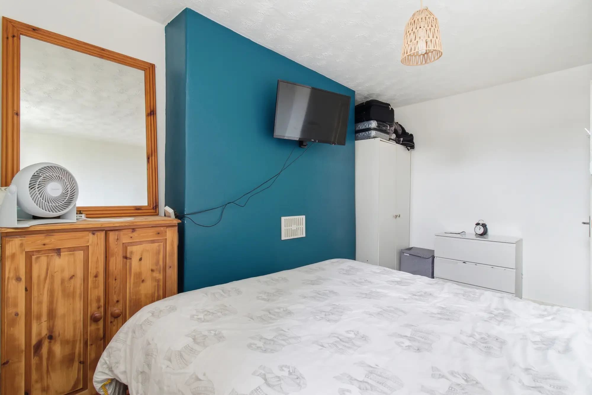 property photo 15 of 24