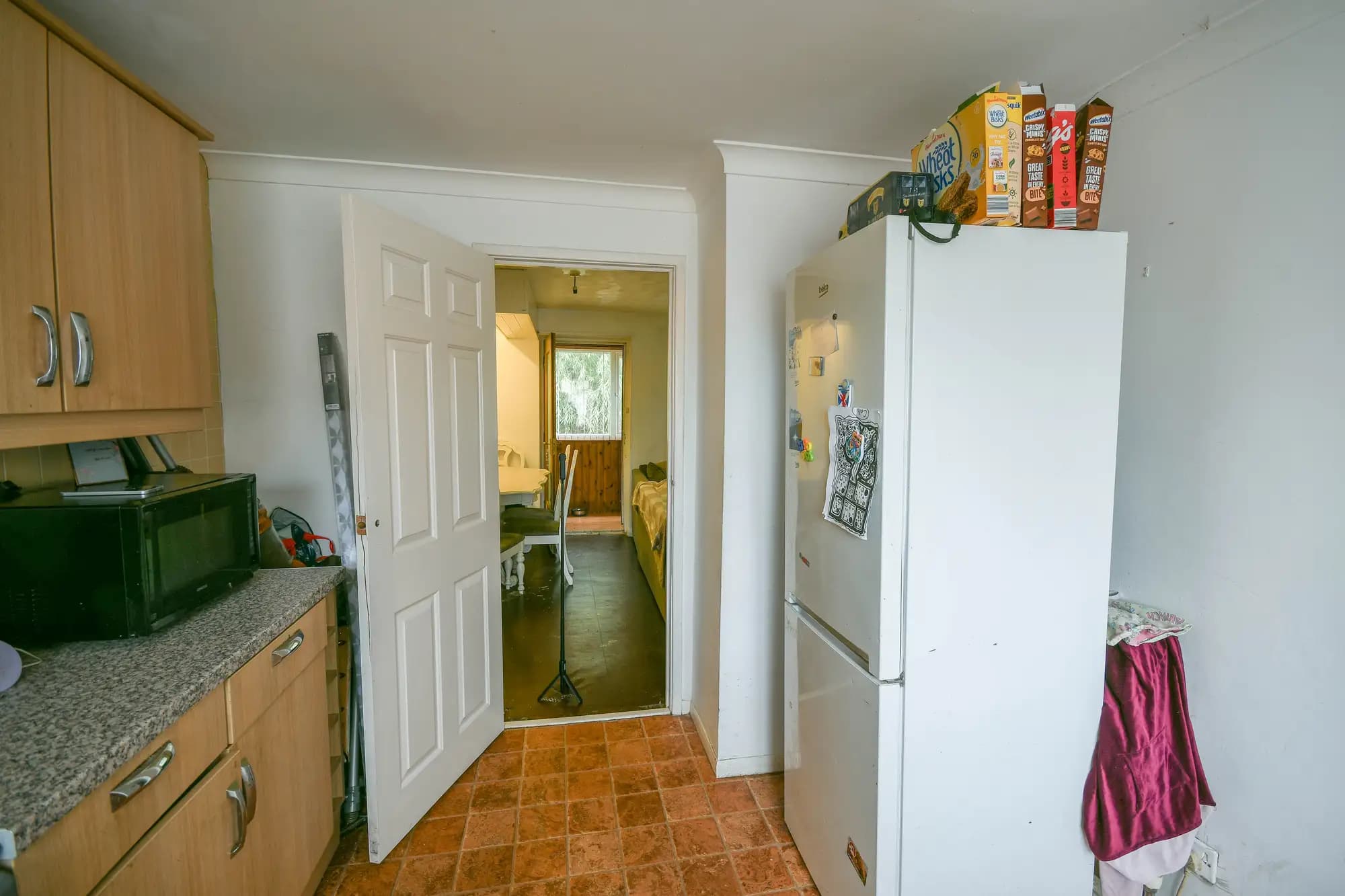 property photo 7 of 17