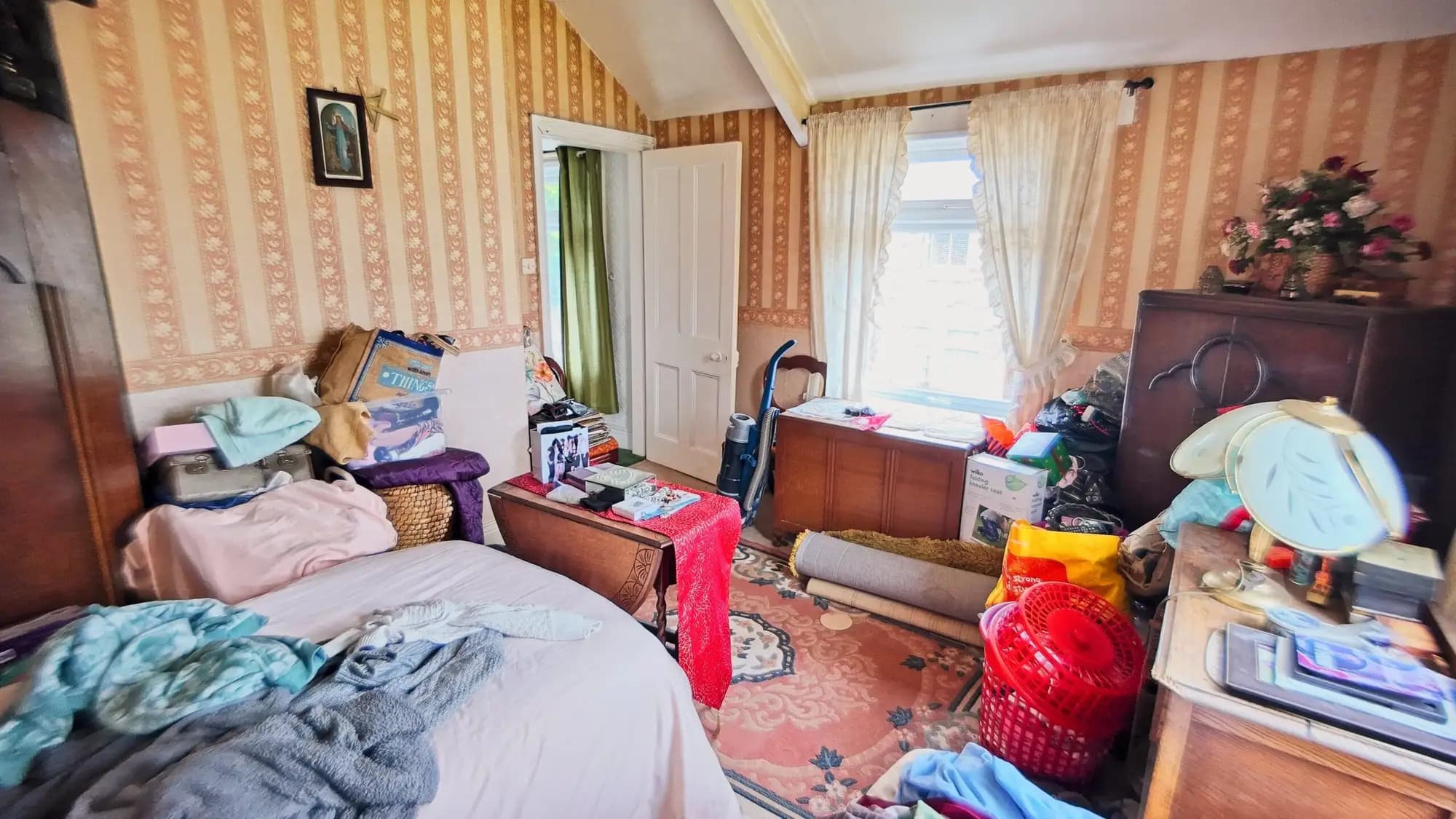 property photo 10 of 19