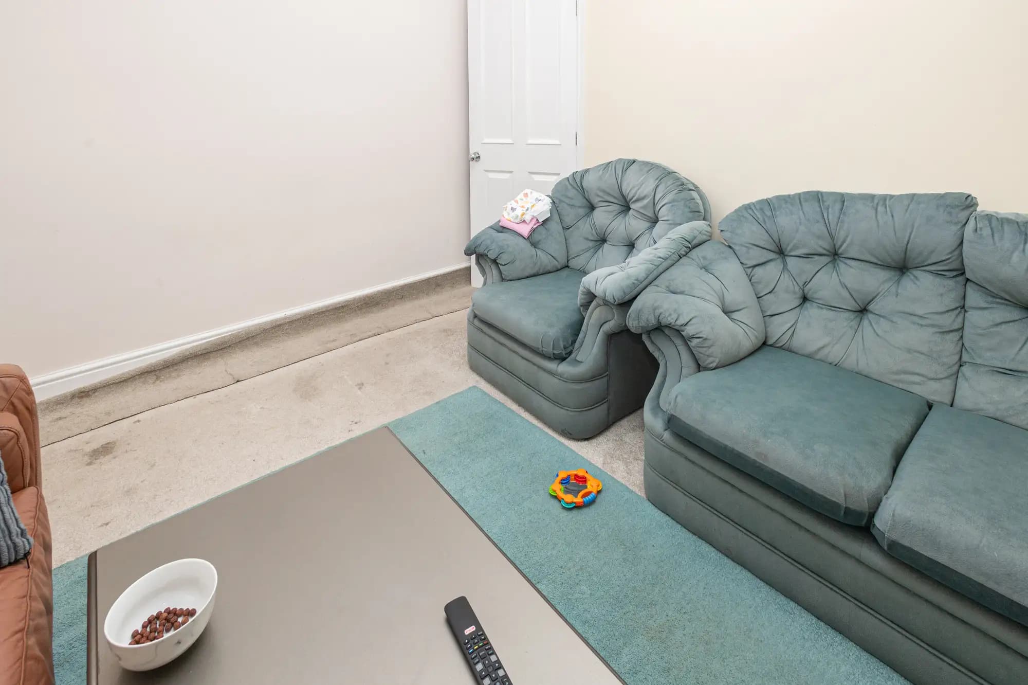 property photo 6 of 29