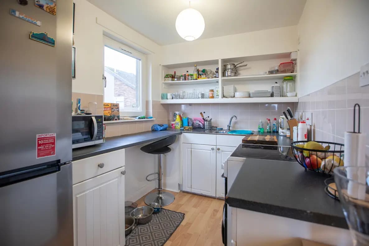 property photo 6 of 15