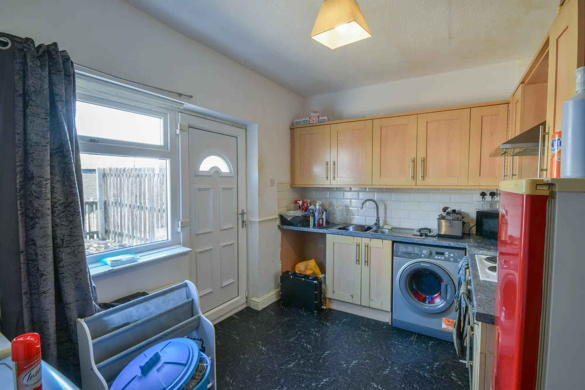 property photo 4 of 18
