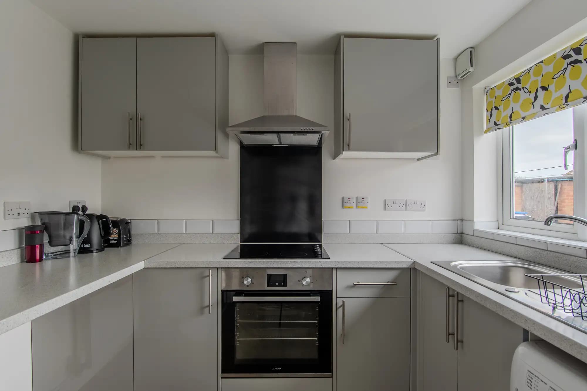 property photo 5 of 19