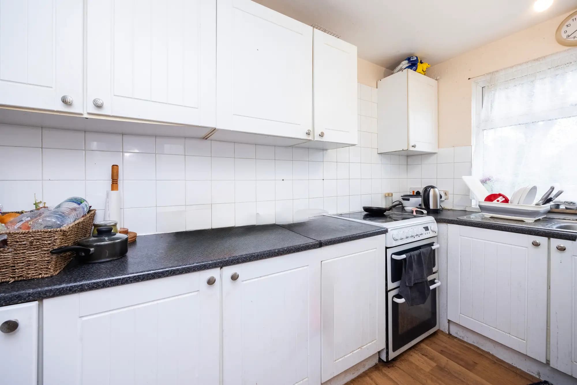 property photo 5 of 17