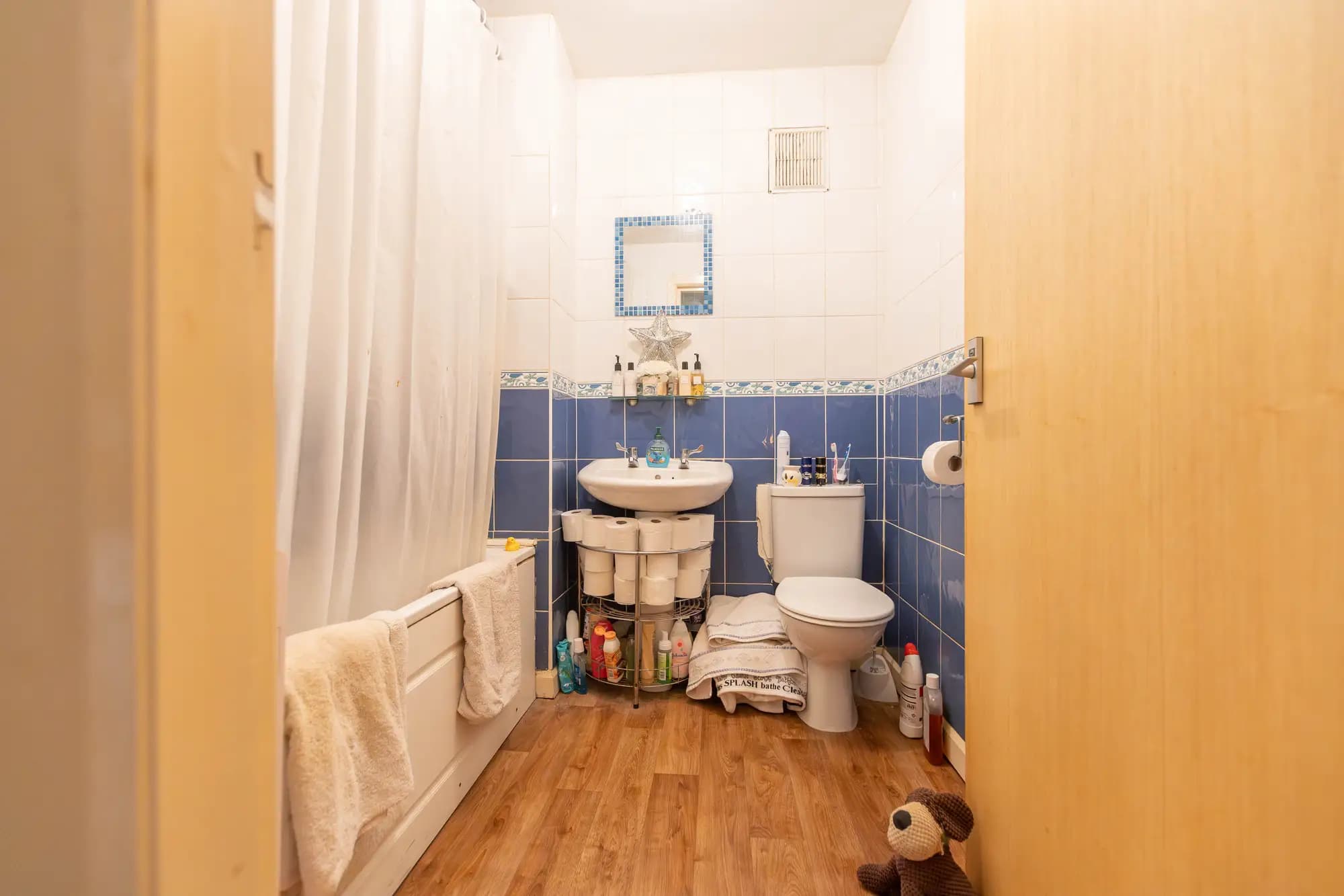 property photo 10 of 17