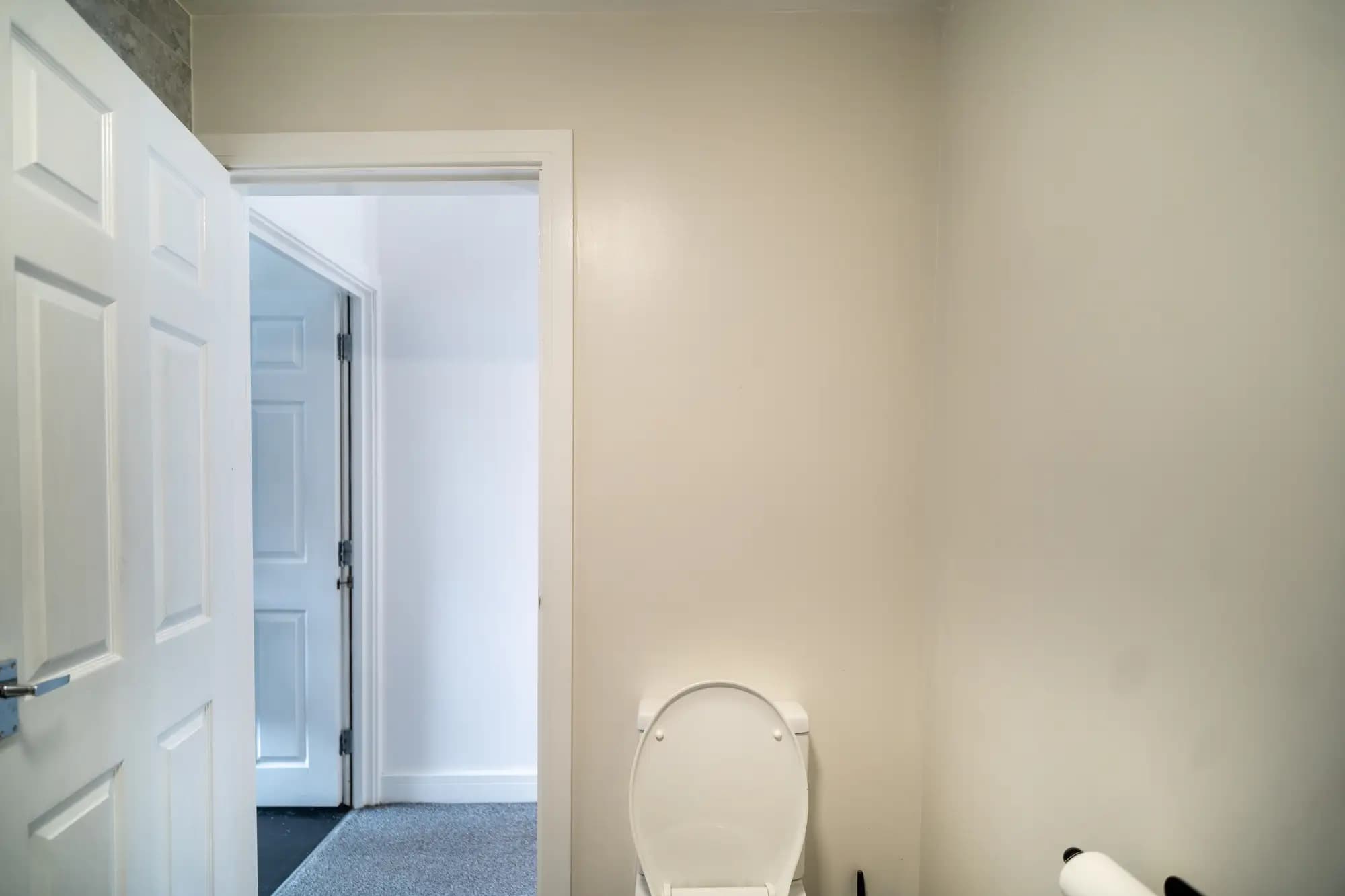 property photo 10 of 43