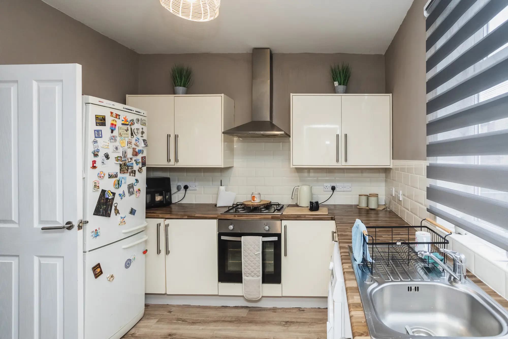 property photo 6 of 30