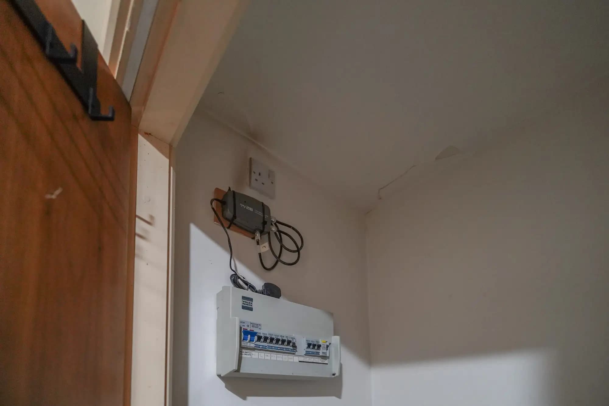 property photo 13 of 16