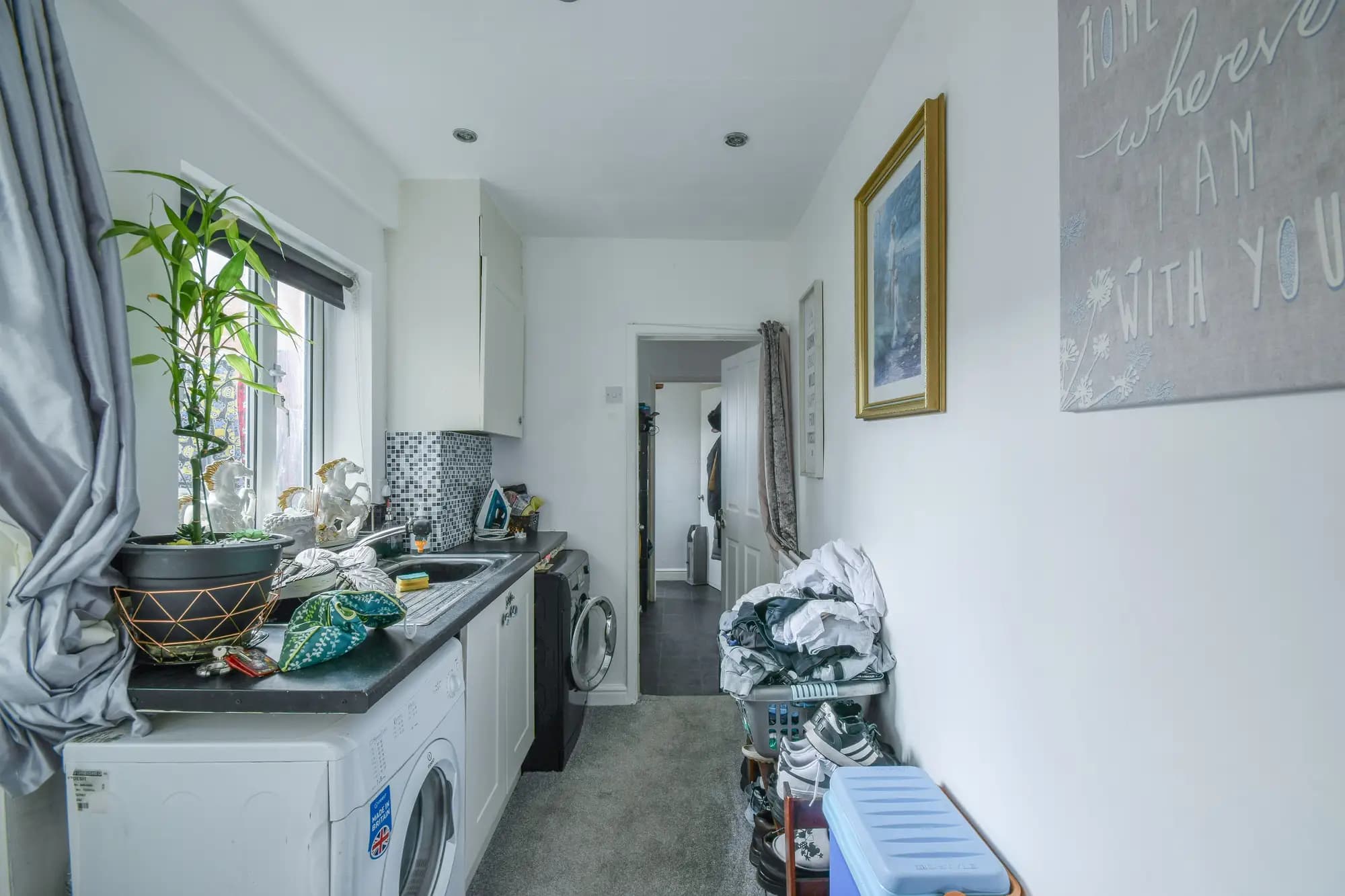 property photo 7 of 20