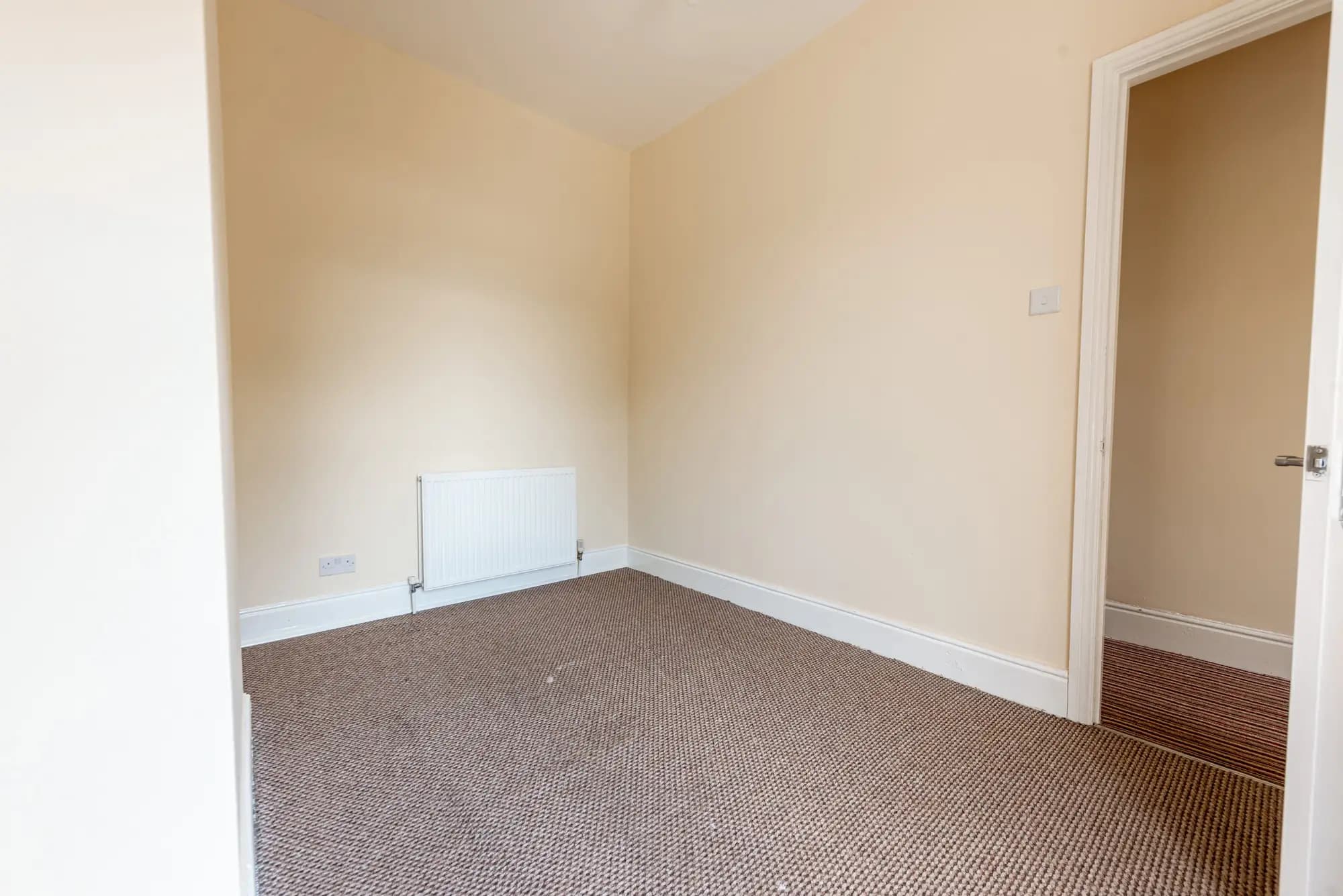 property photo 29 of 44