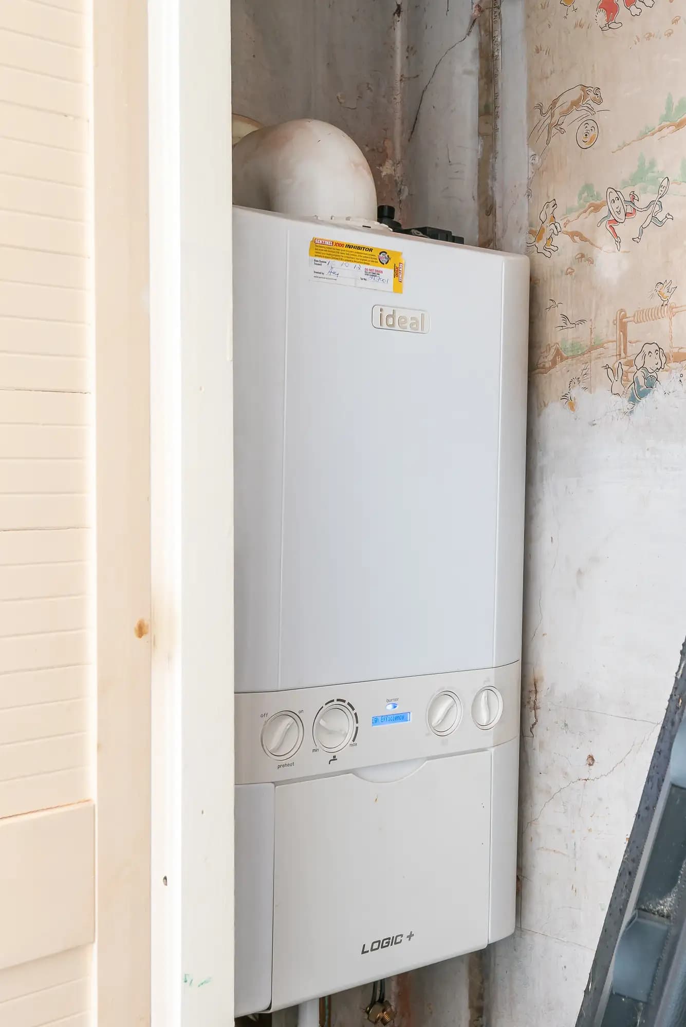 property photo 19 of 25