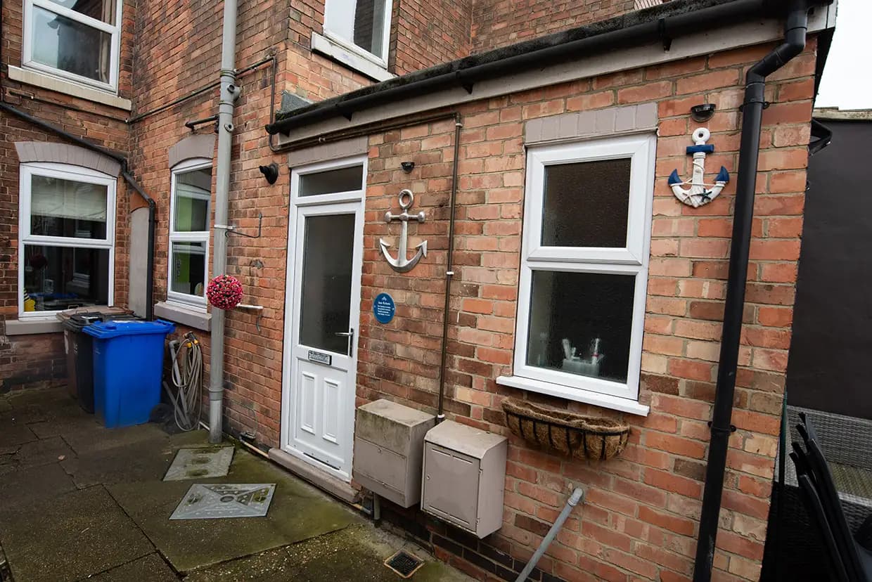 property photo 10 of 15