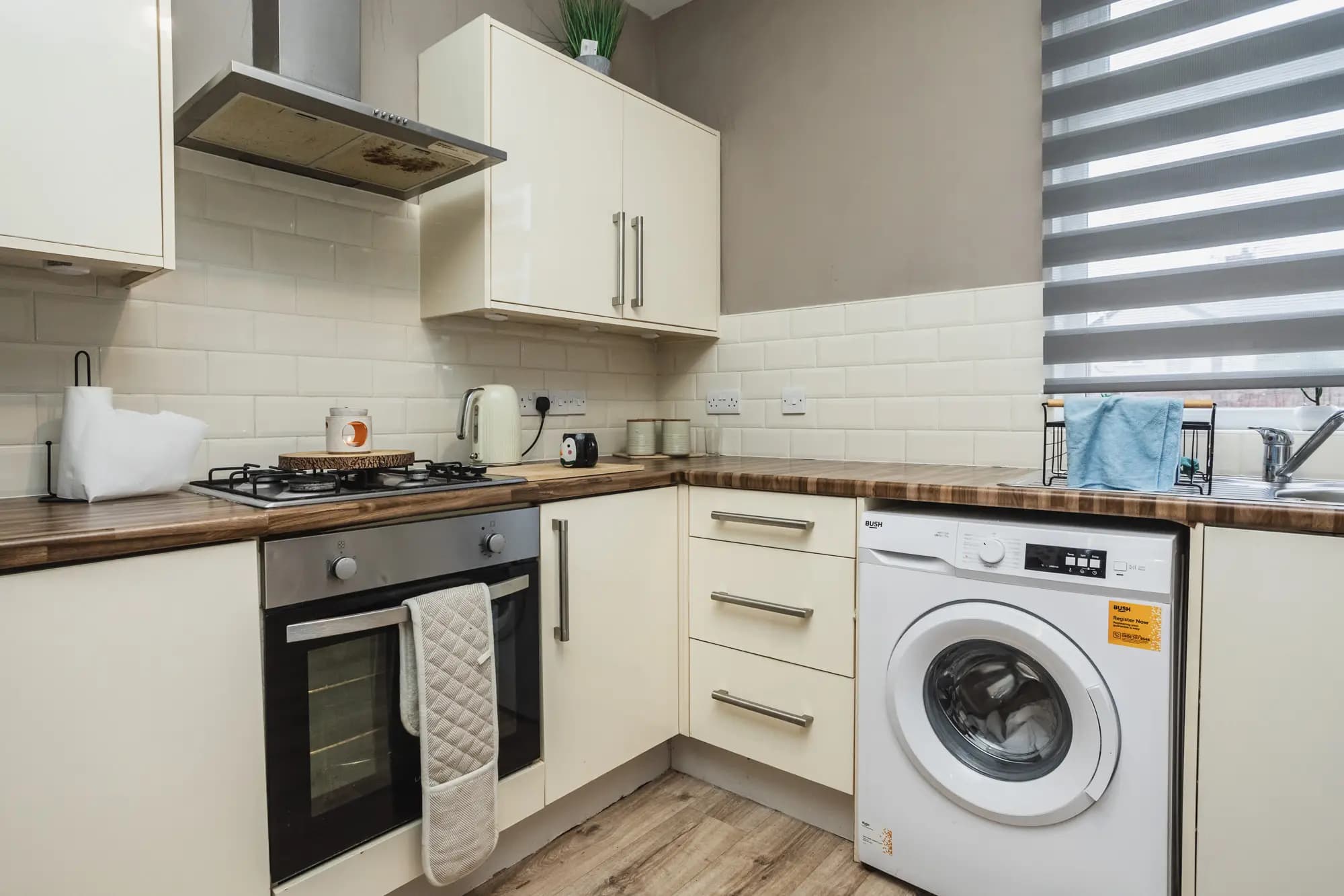 property photo 7 of 30