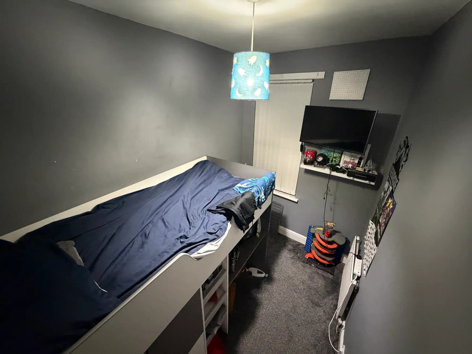 property photo 17 of 31