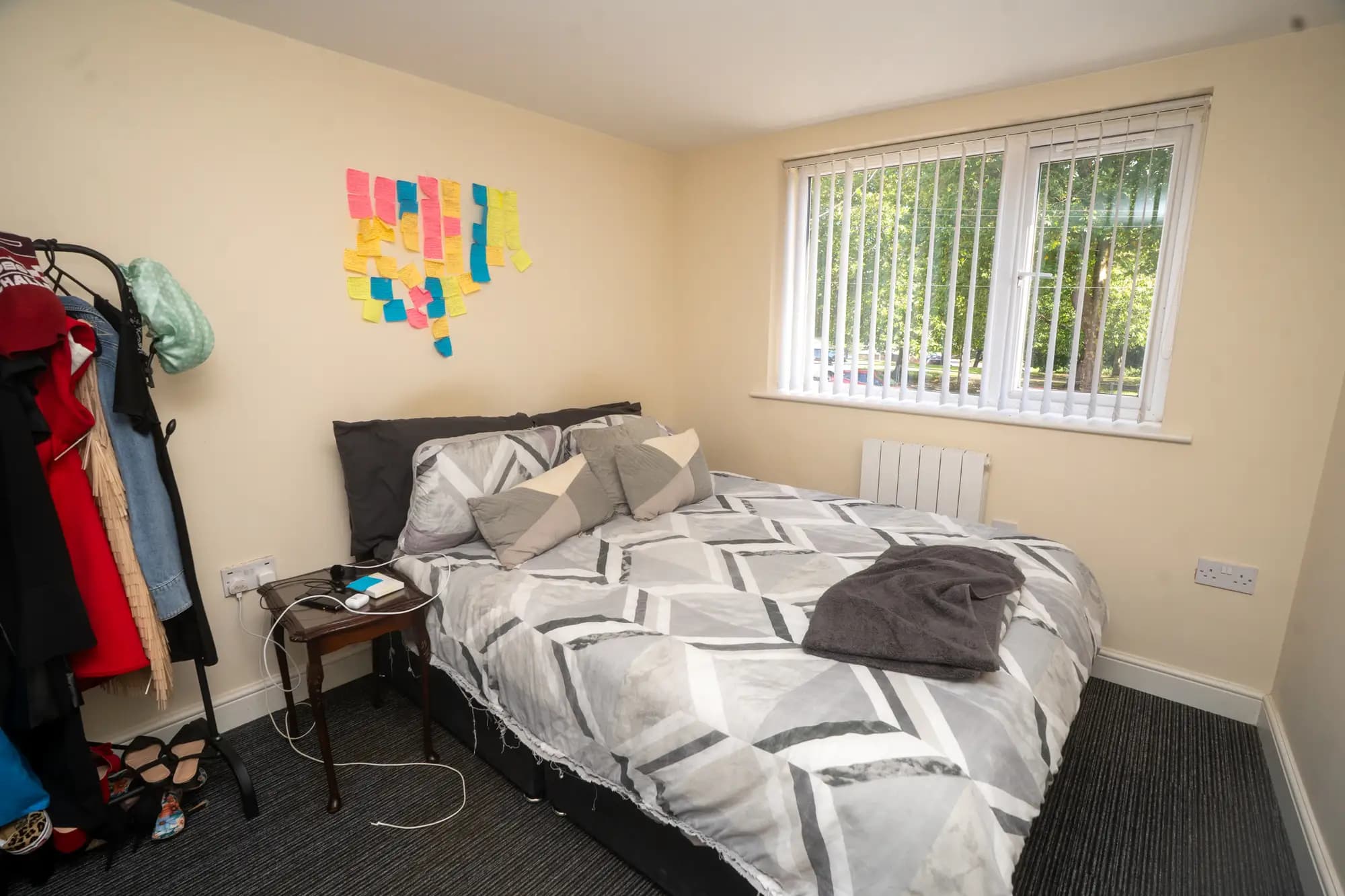 property photo 6 of 10