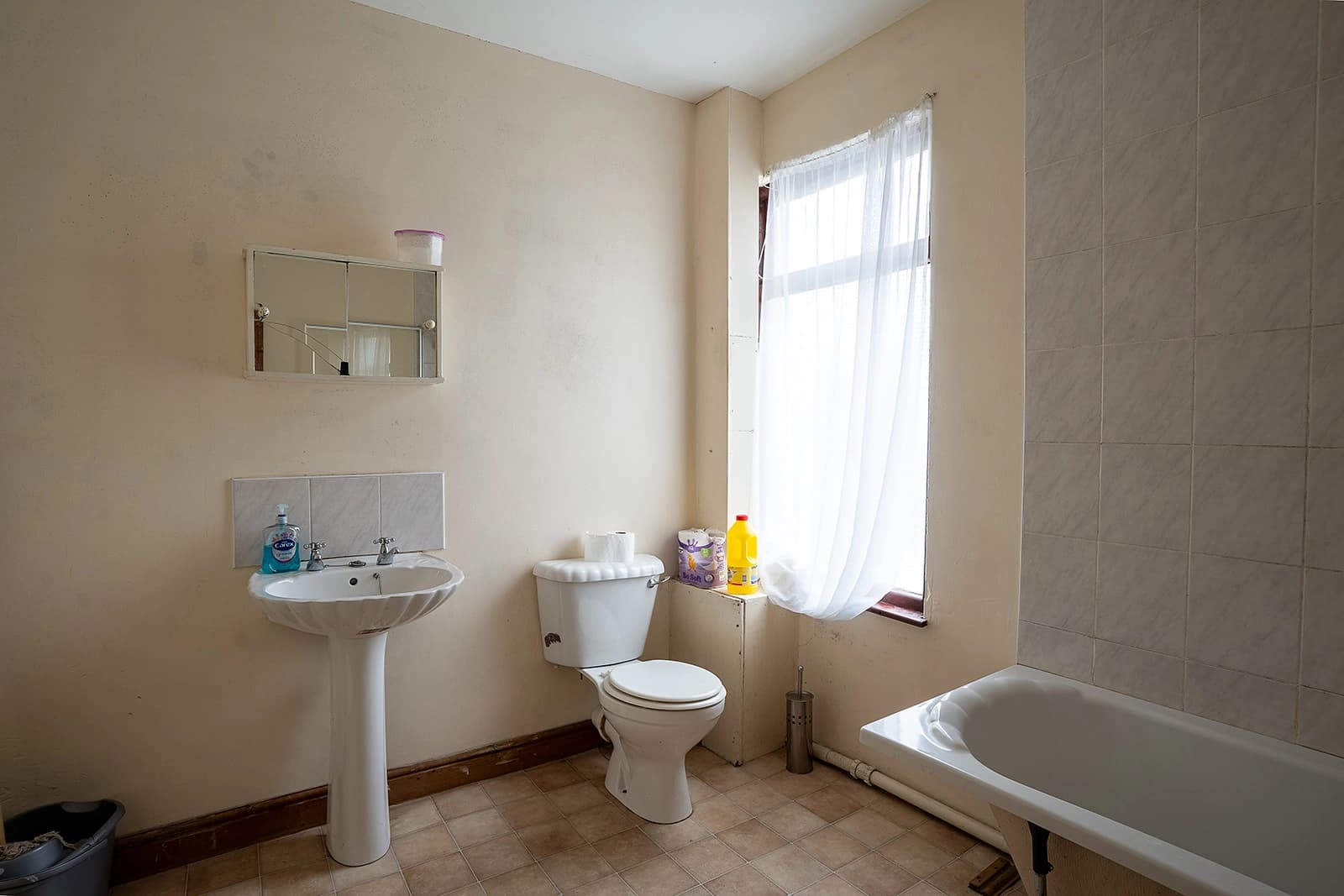 property photo 5 of 20