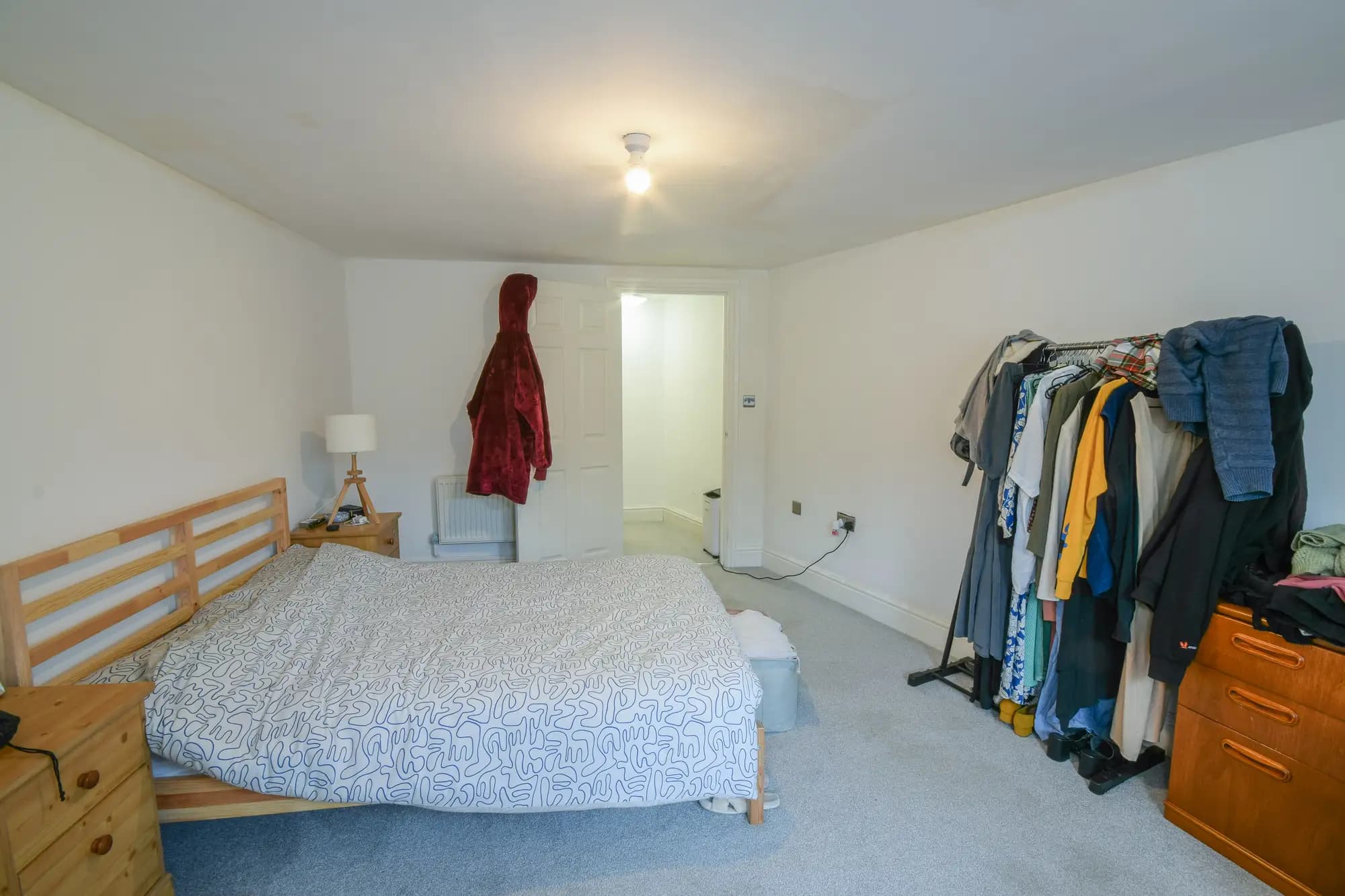 property photo 10 of 16