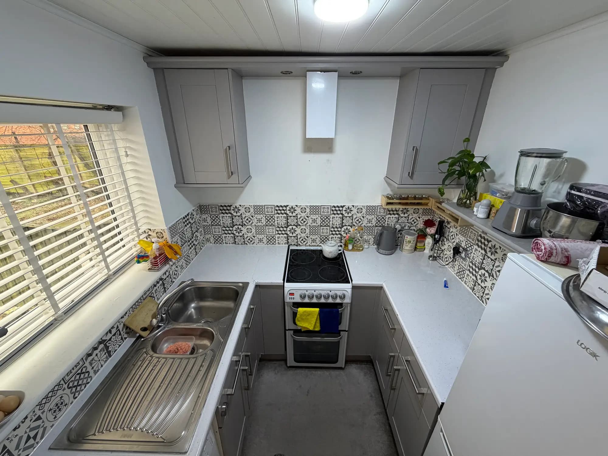 property photo 6 of 26