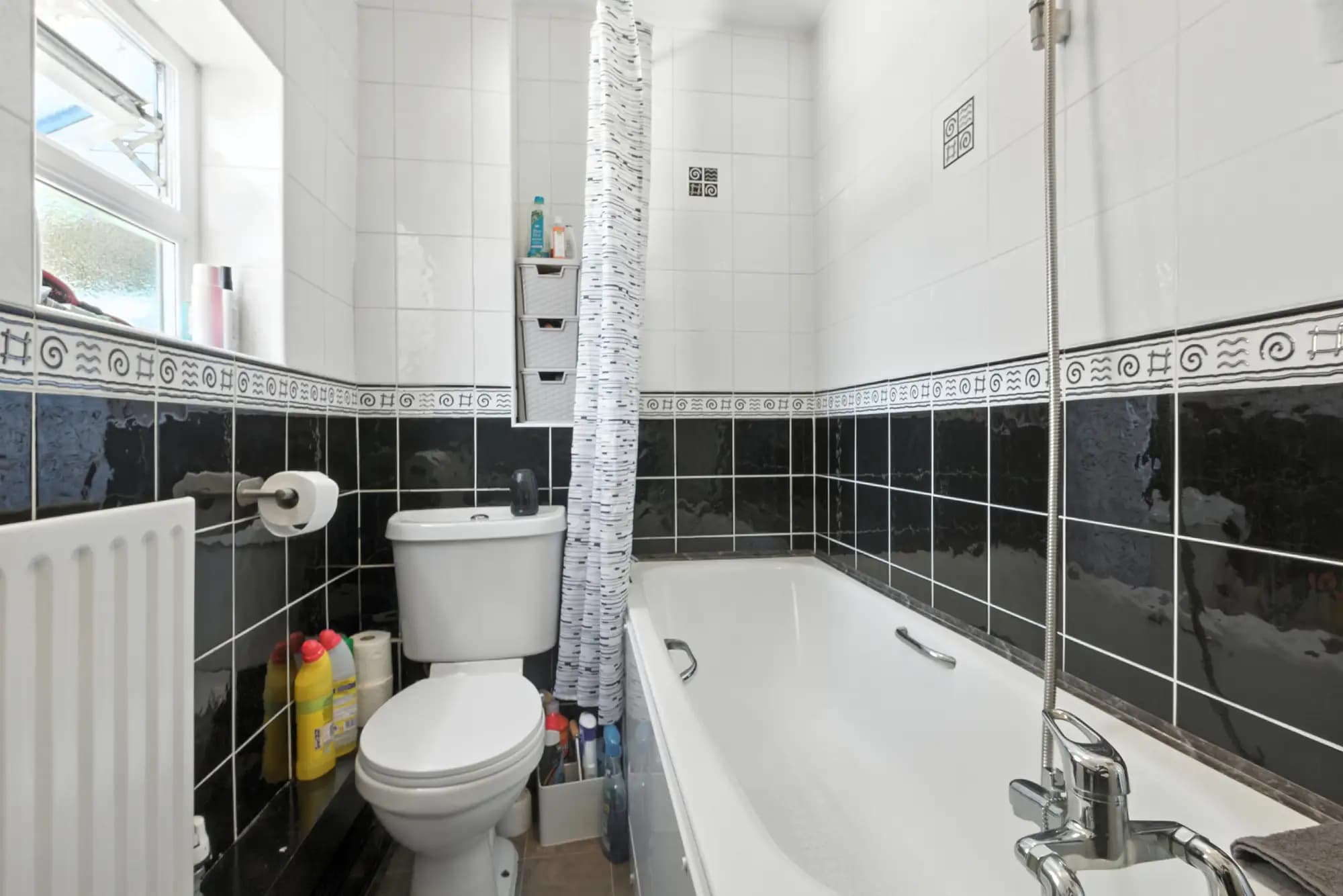 property photo 8 of 19