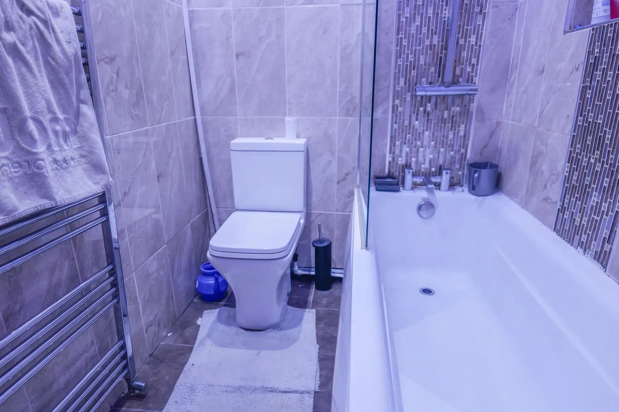 property photo 7 of 20