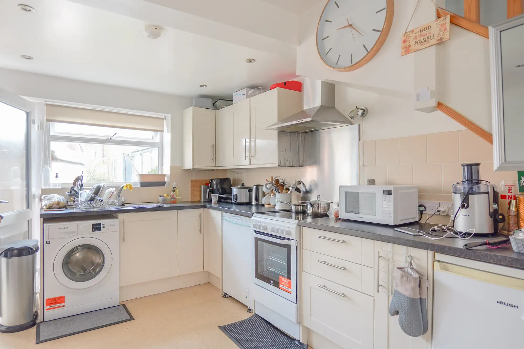 property photo 6 of 25