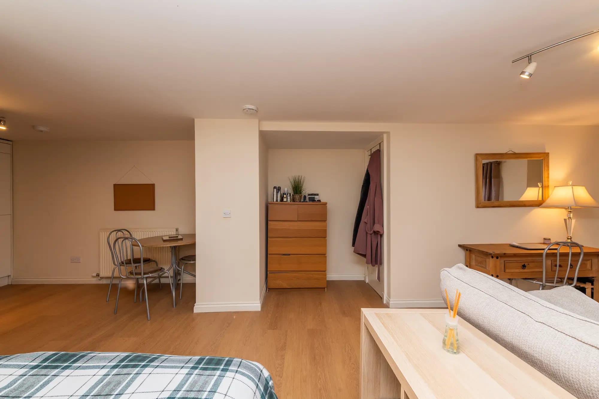 property photo 22 of 31