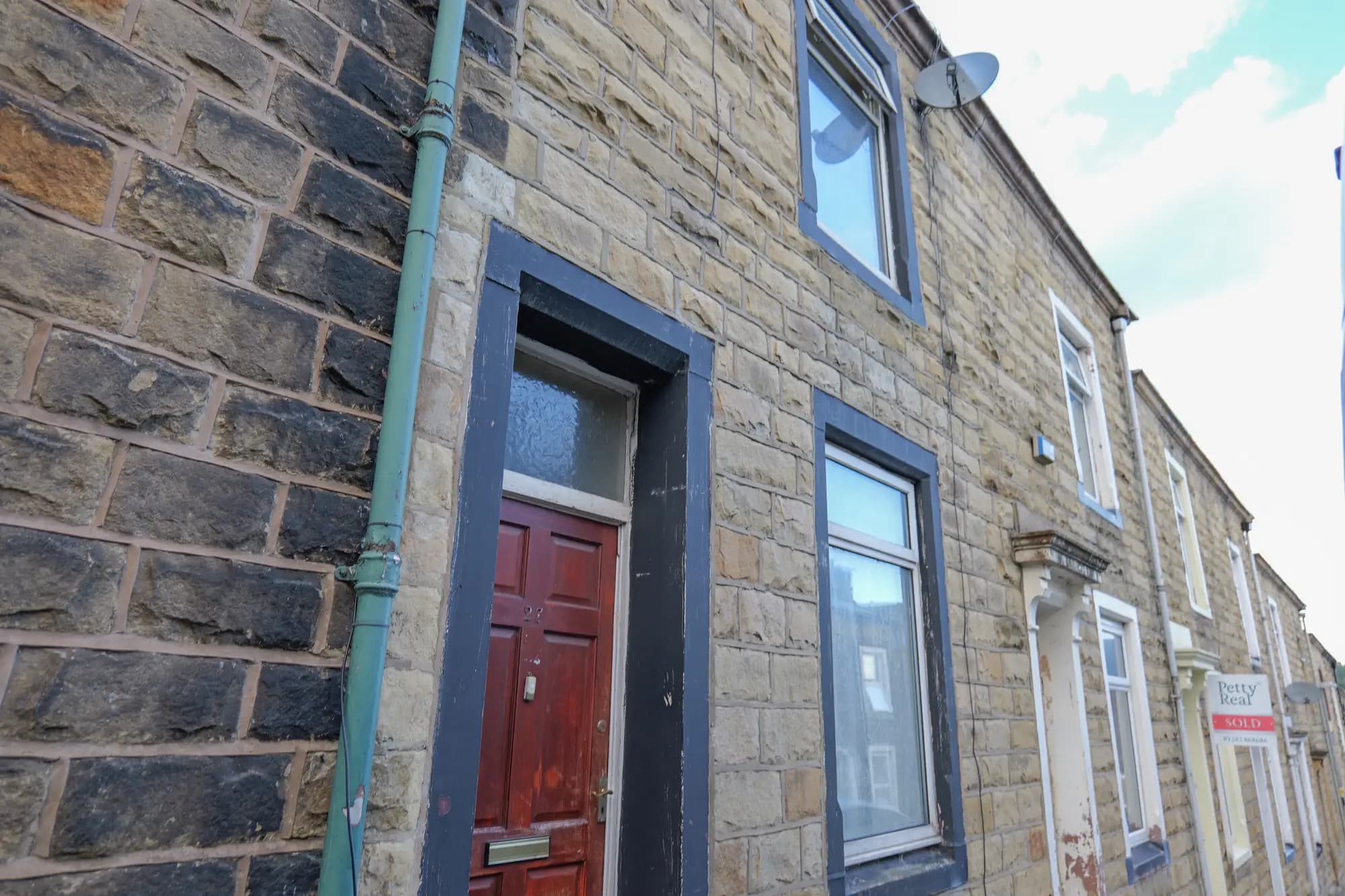 property photo 1 of 28