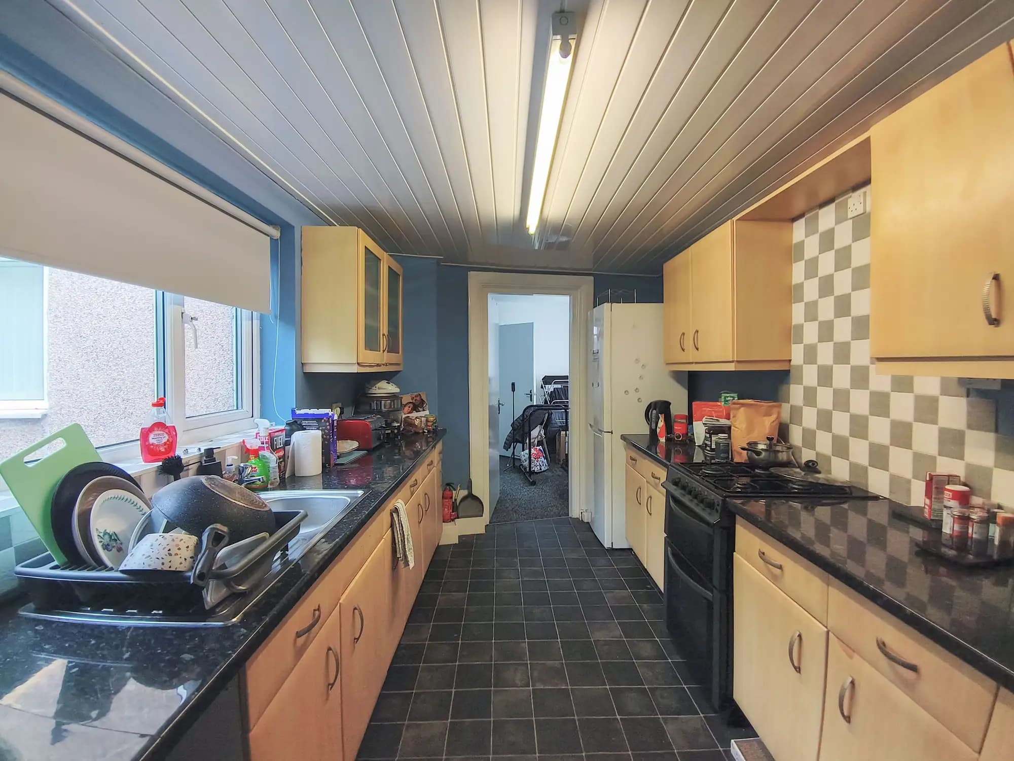 property photo 5 of 15