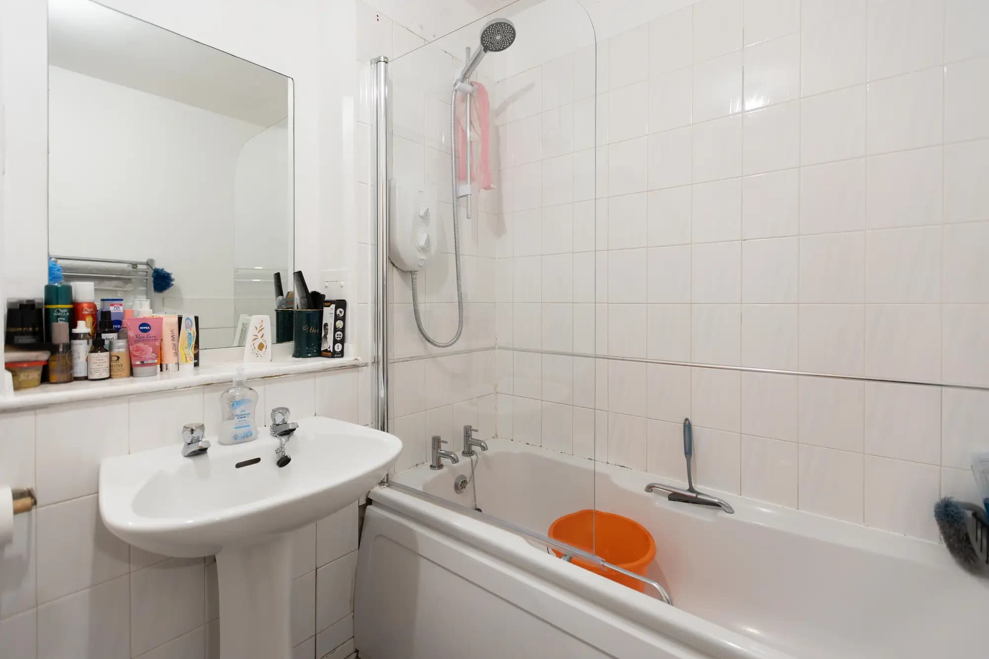 property photo 9 of 17