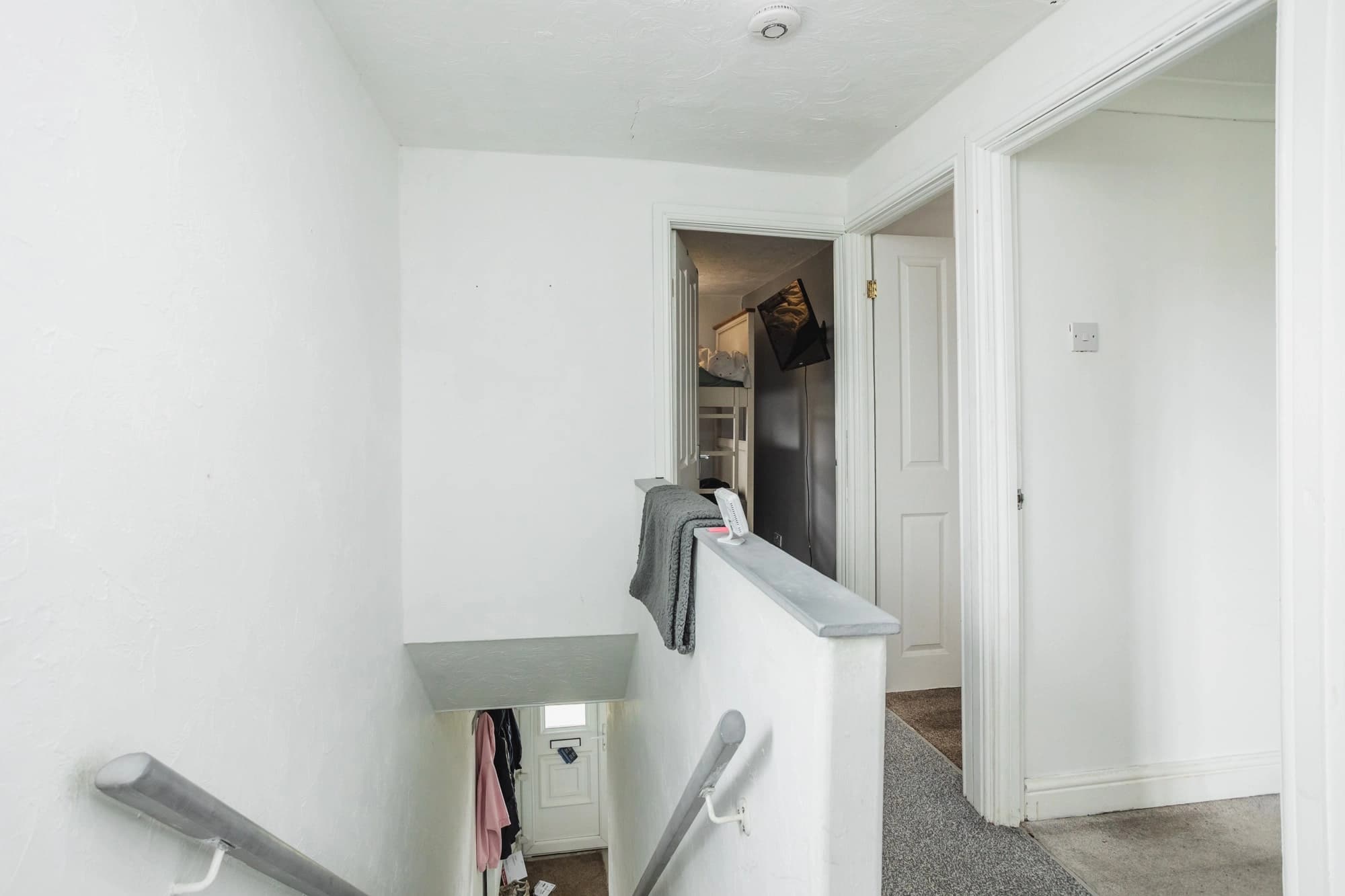 property photo 26 of 32