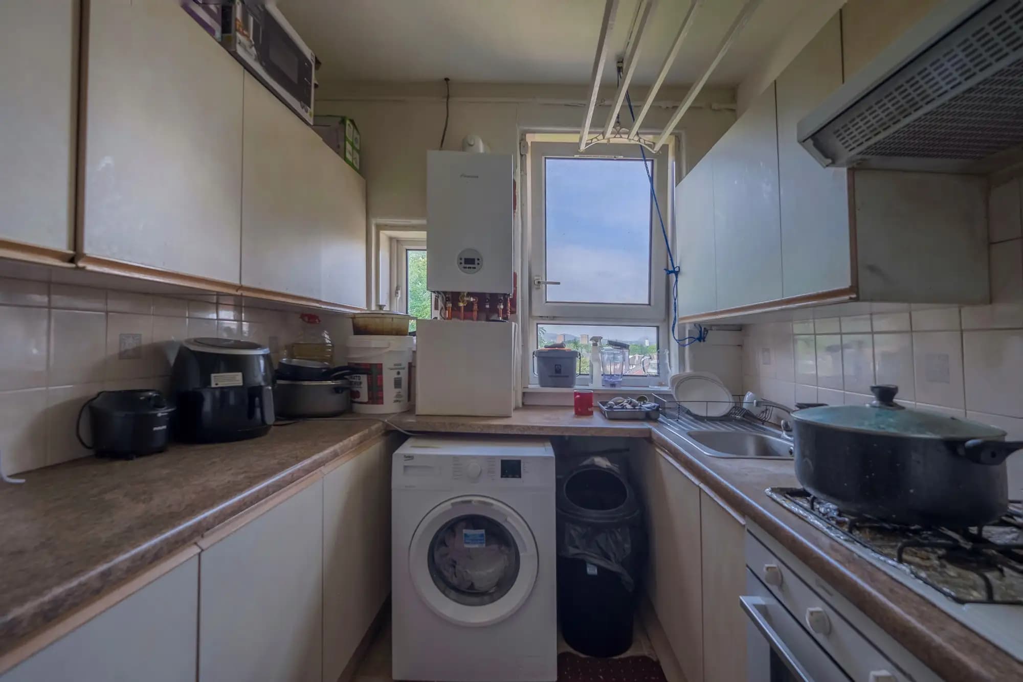 property photo 5 of 31