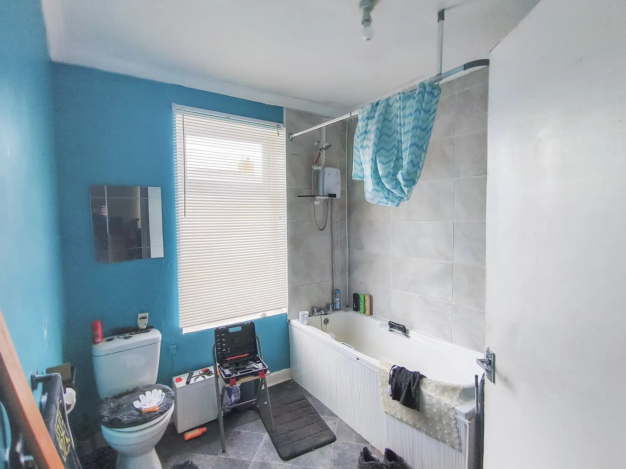 property photo 6 of 18