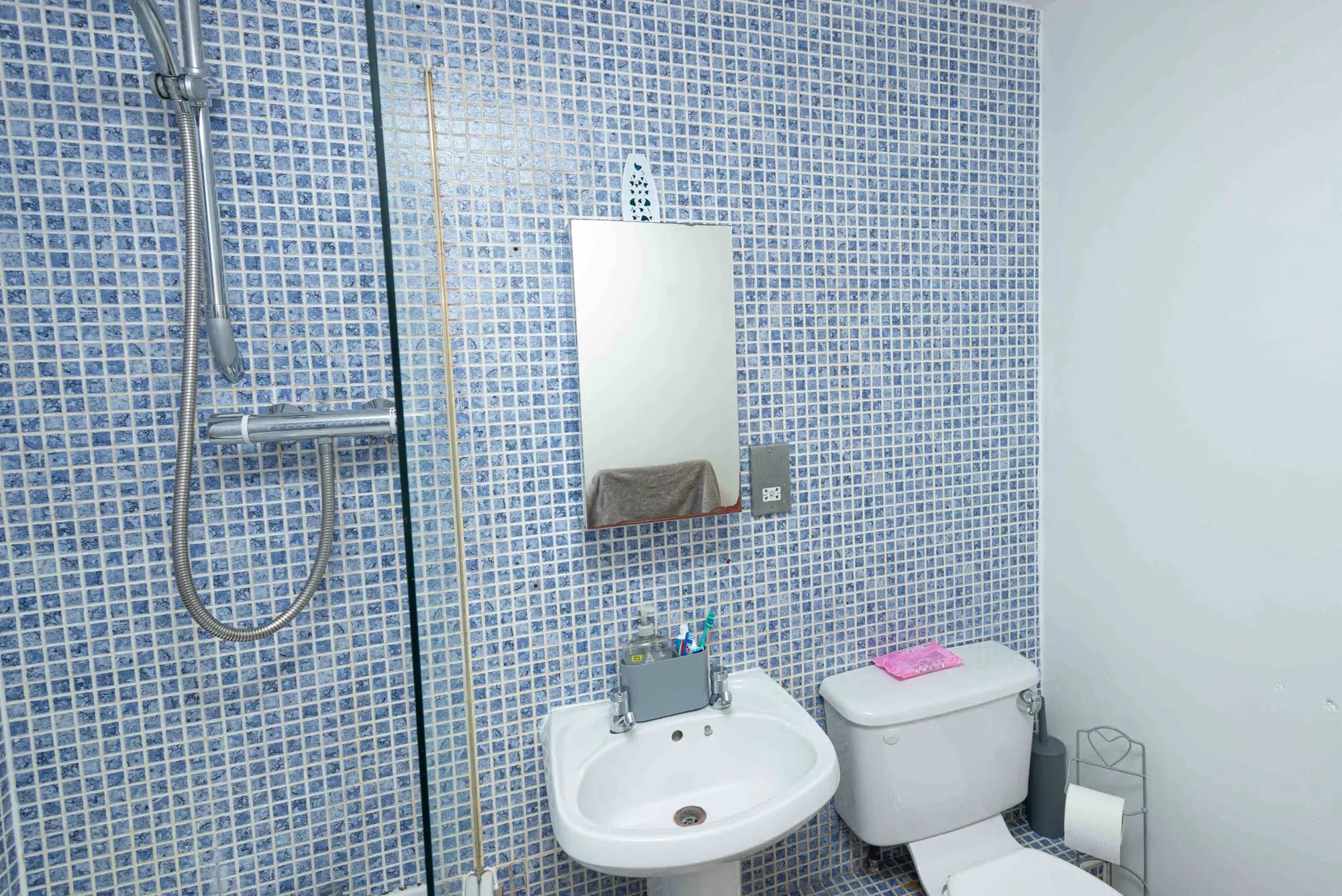 property photo 11 of 25