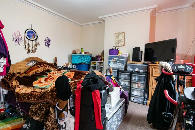 property photo 8 of 21