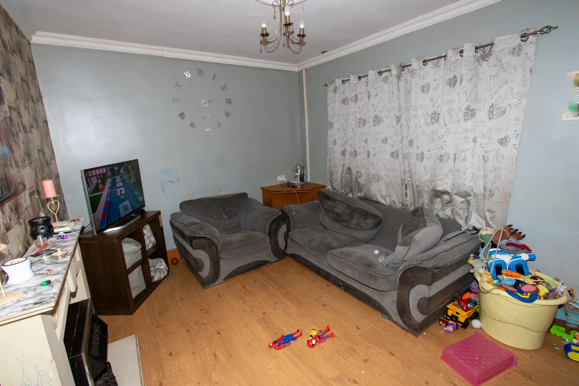 property photo 2 of 21